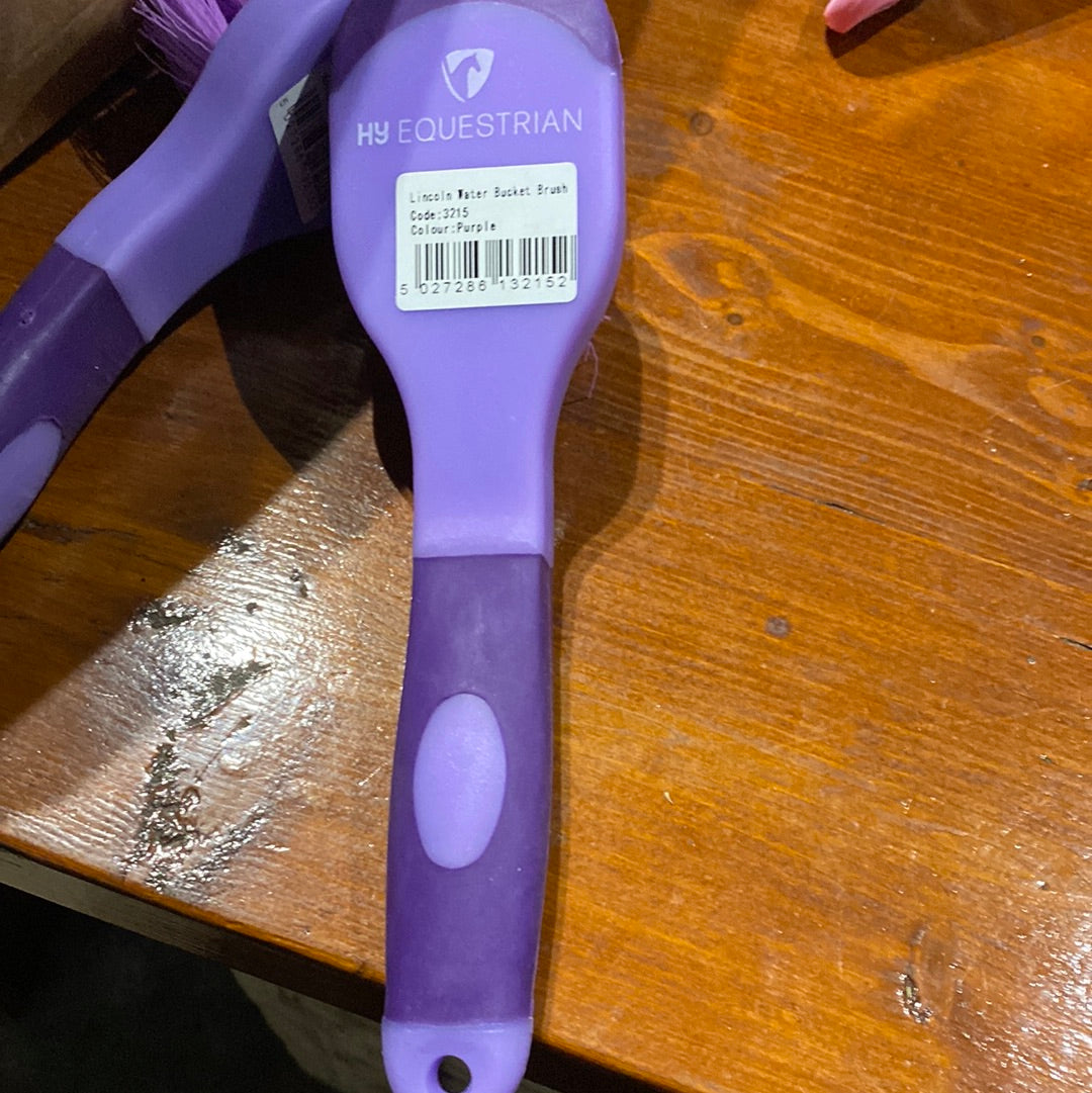 Lincoln Water Bucket Brush Purple