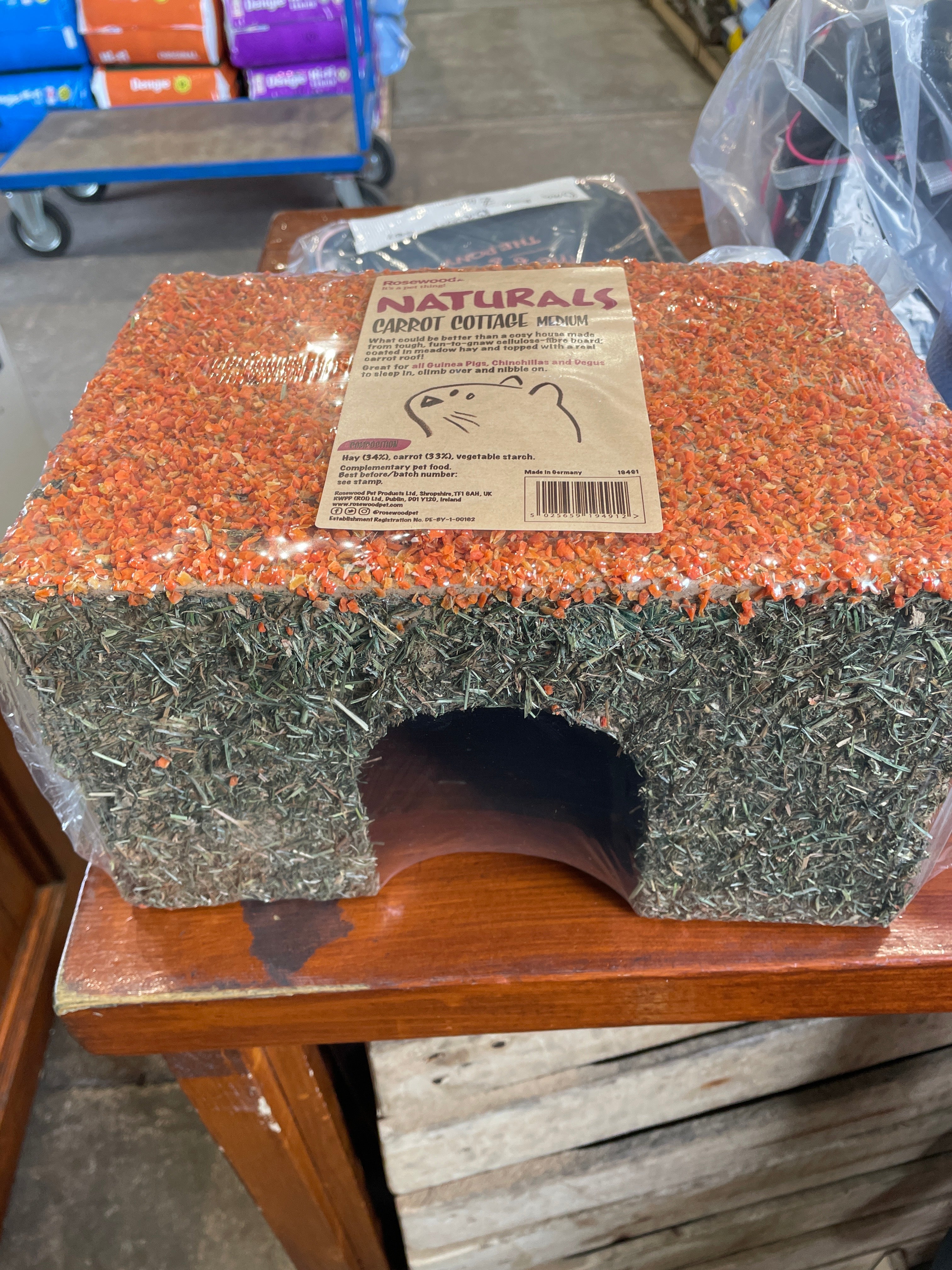 Naturals Carrot Cottage Medium