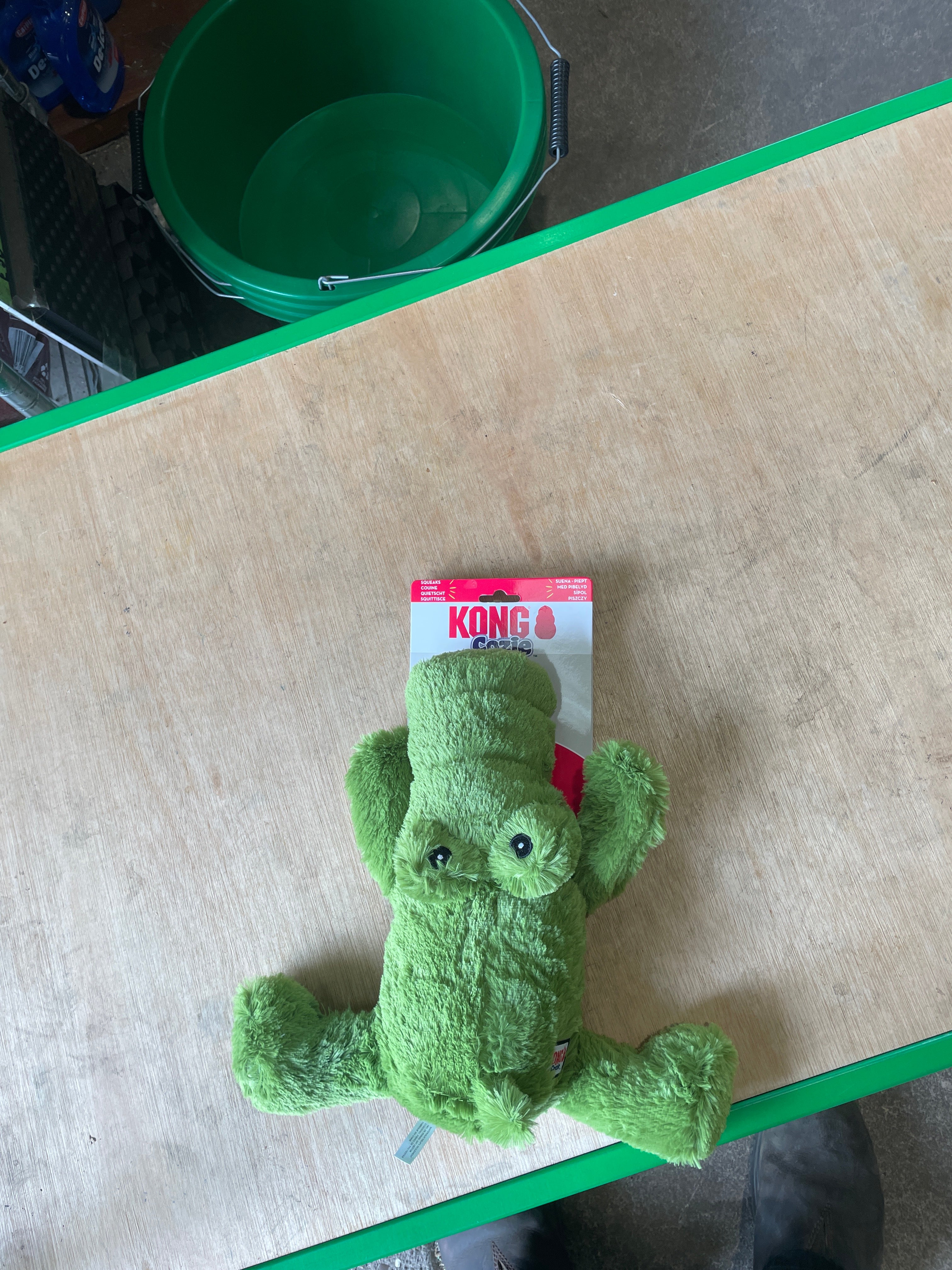 Kong Cozie Alligator X-Large