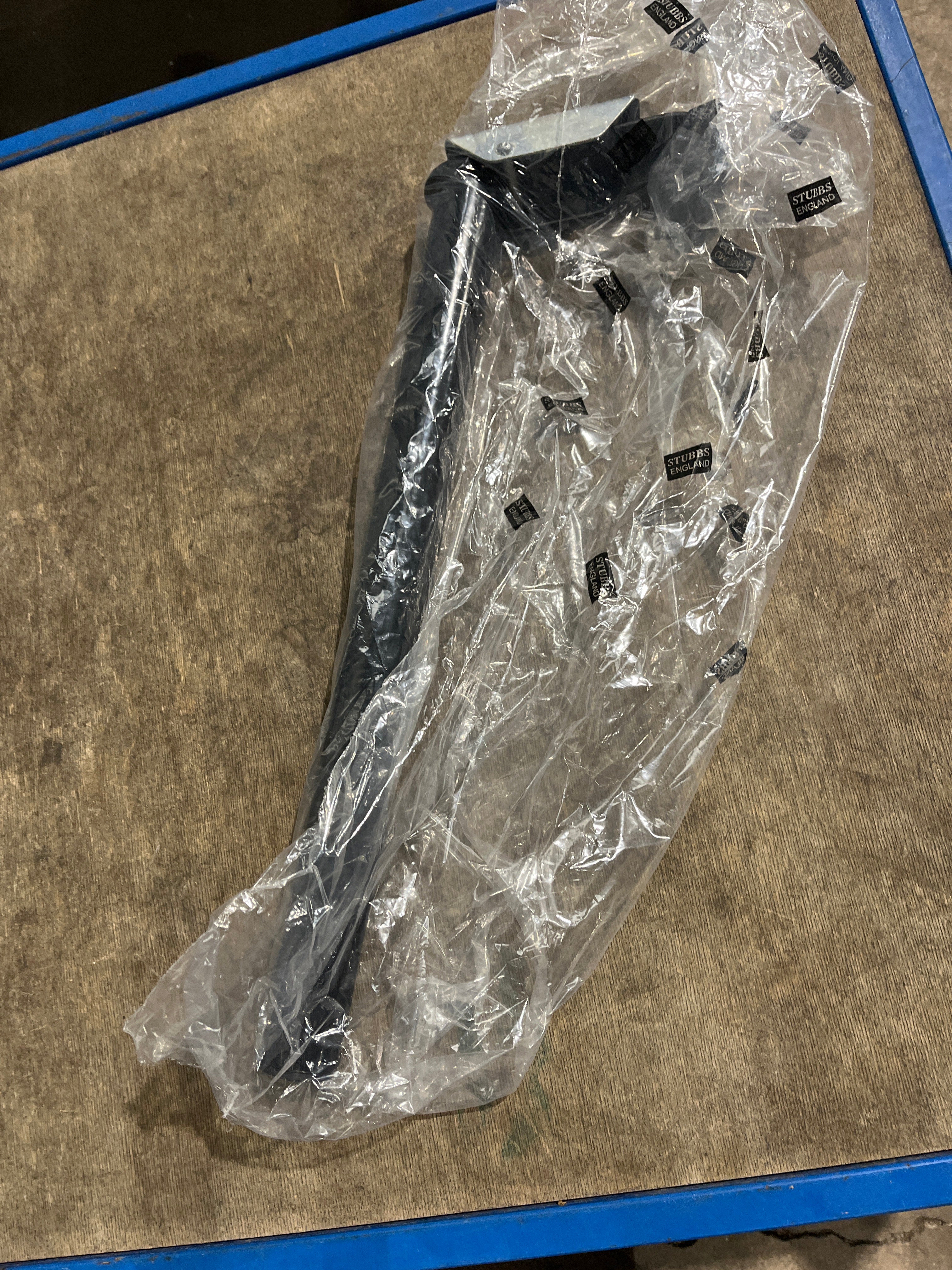 Stubbs folding pole saddle rack black