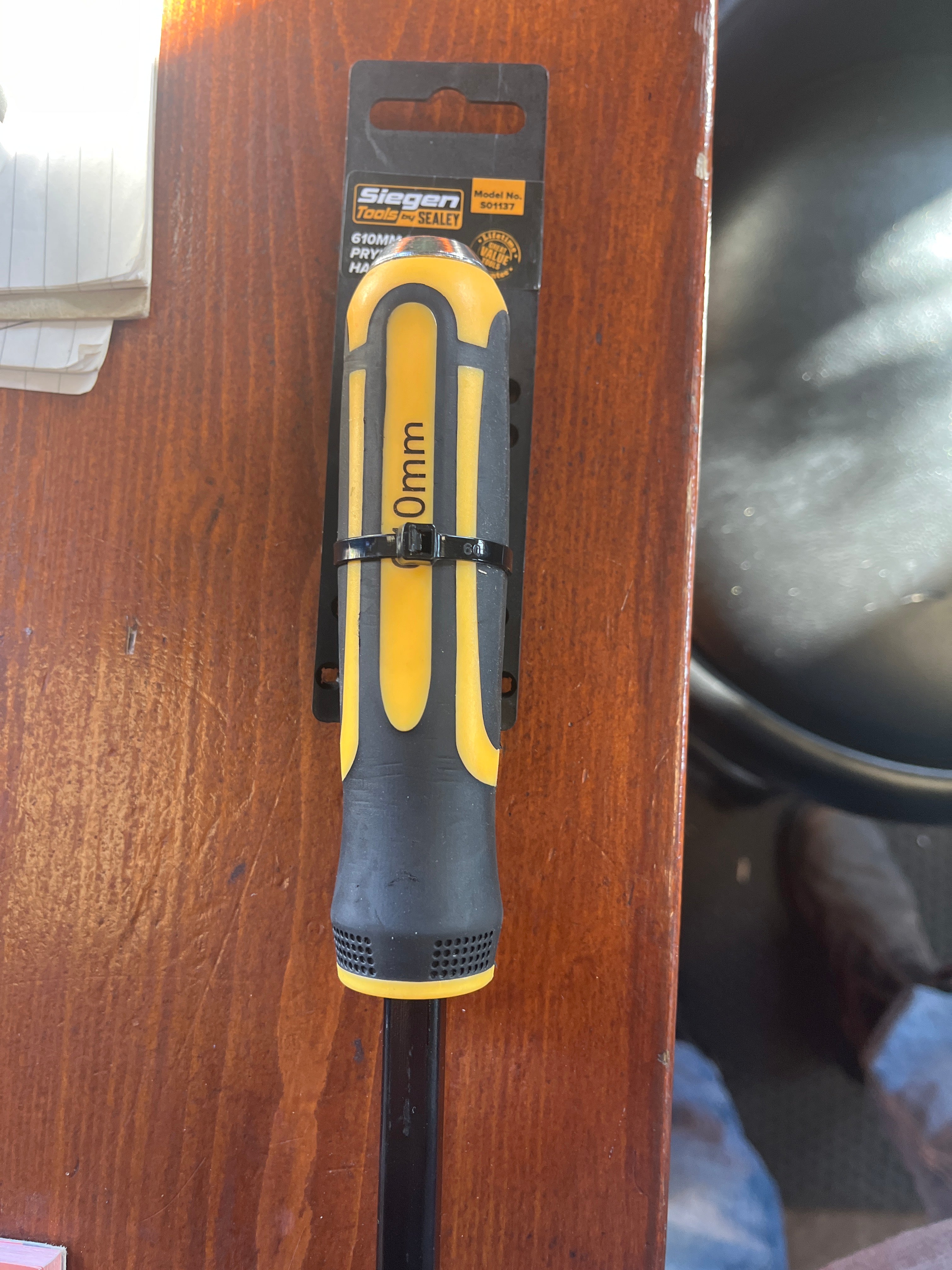 Sealey 610mm pry bar