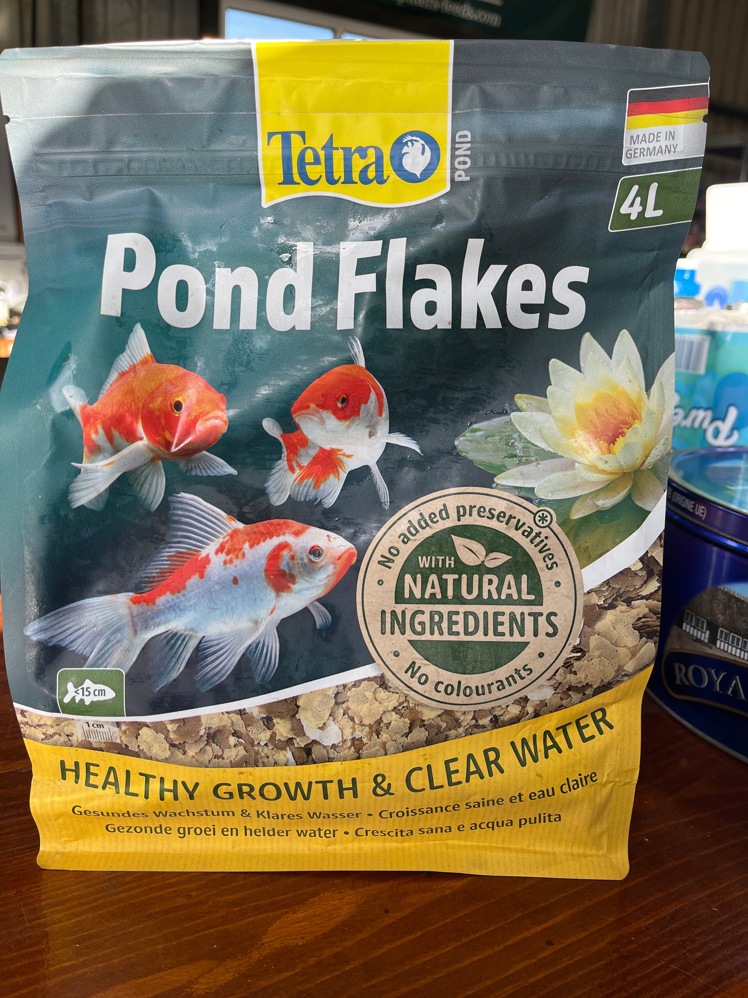 Tetra pond flakes 4L